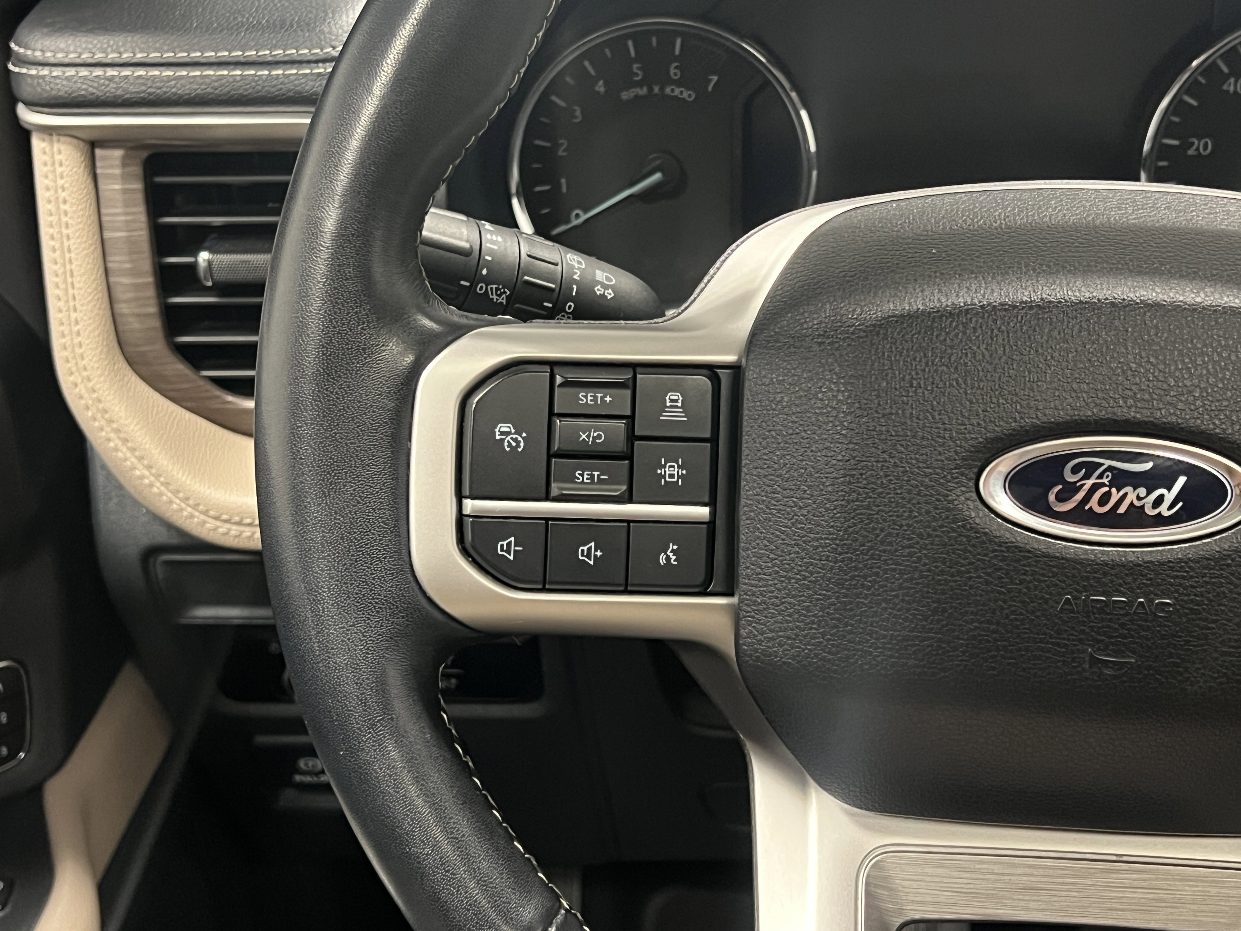 Used 2024 Ford Expedition Max Limited image 21