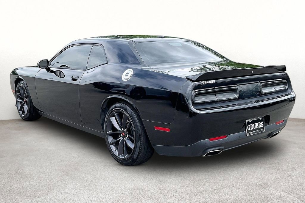 Used 2019 Dodge Challenger GT w/ Performance Handling Group RWD image 17