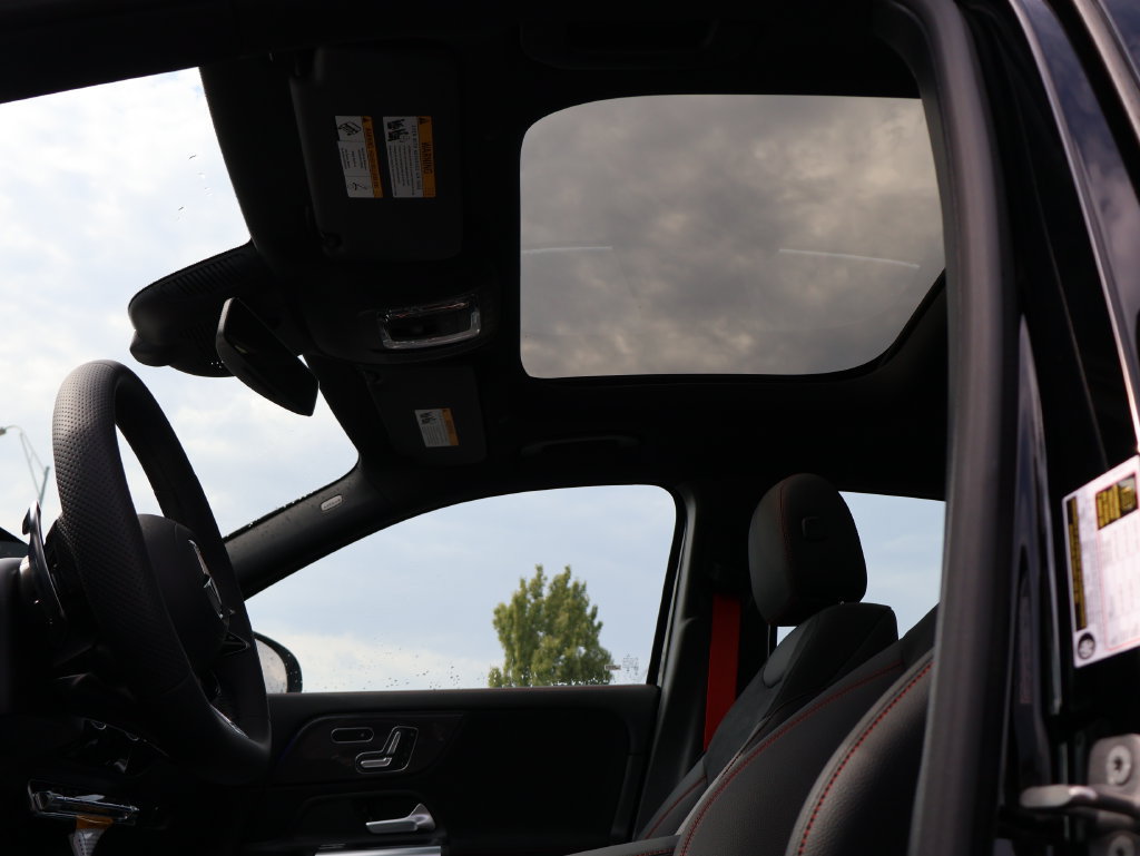 New 2026 Mercedes-Benz GLA 35 AMG 4MATIC image 39