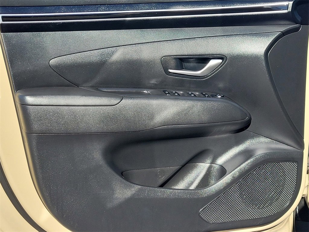 Used 2024 Hyundai Santa Cruz SE image 6