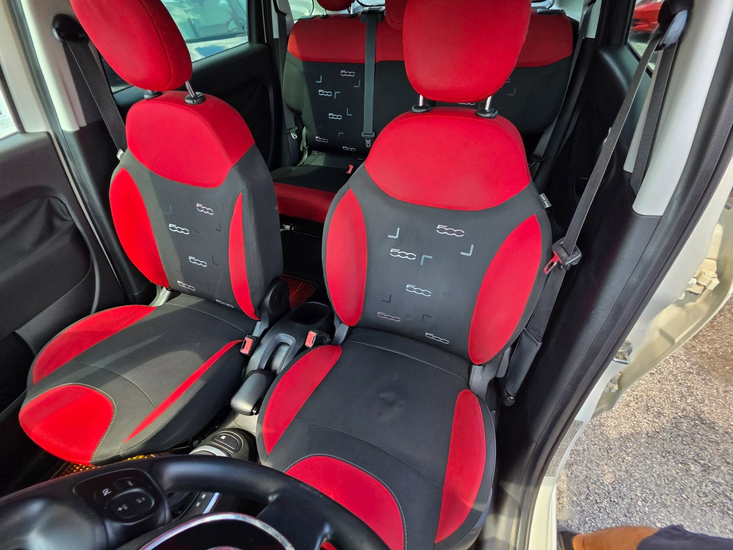 Used 2015 FIAT 500L Pop image 11