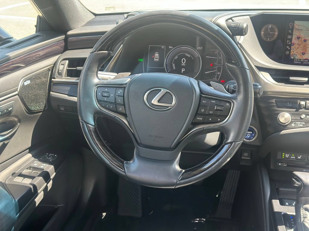 Used 2021 Lexus ES 300h w/ Accessory Package FWD image 9