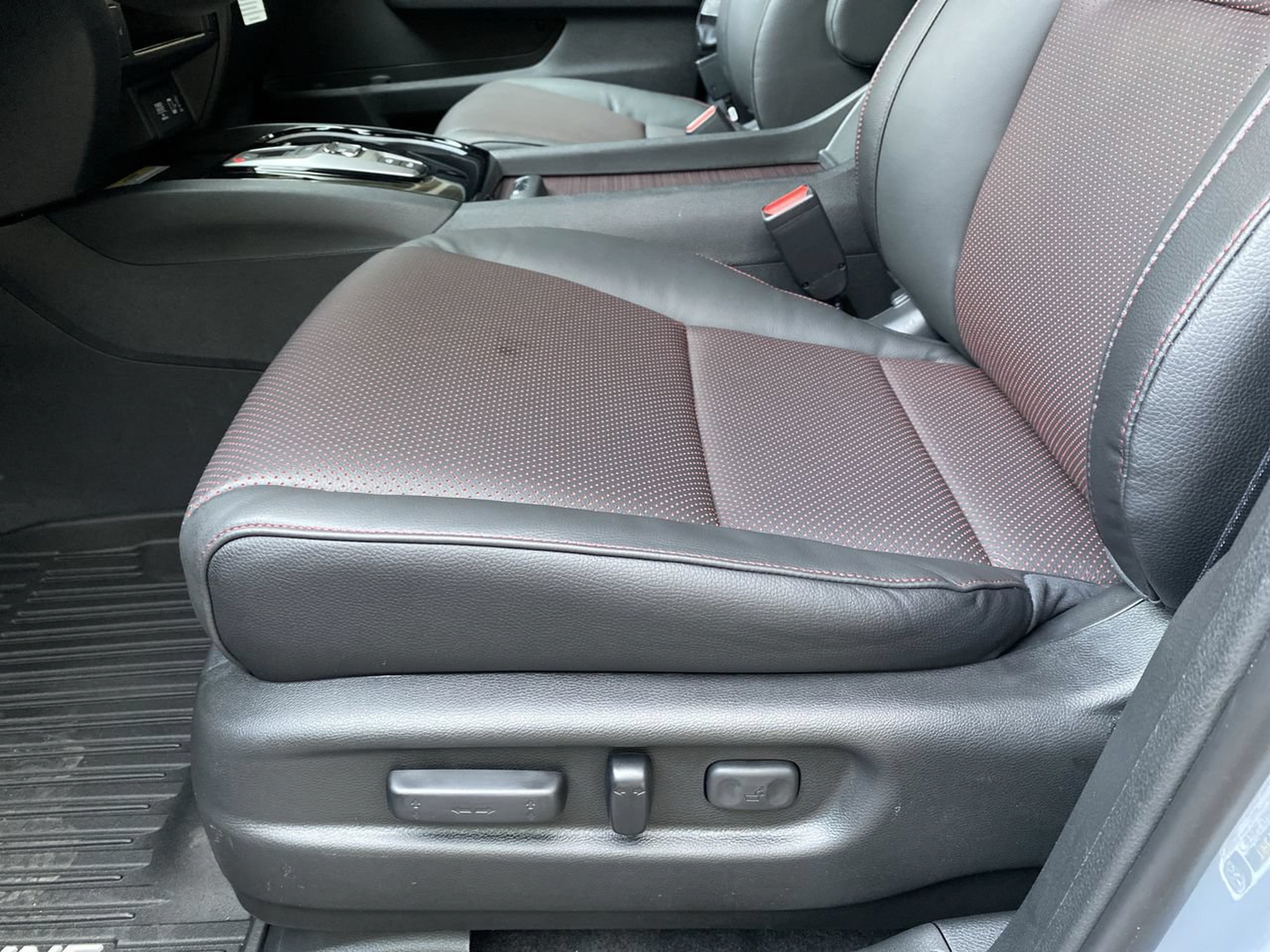 Certified 2023 Honda Ridgeline Black Edition image 11