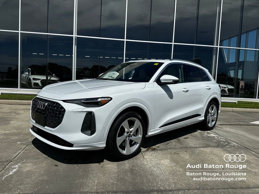 New 2025 Audi Q5 Prestige image 1