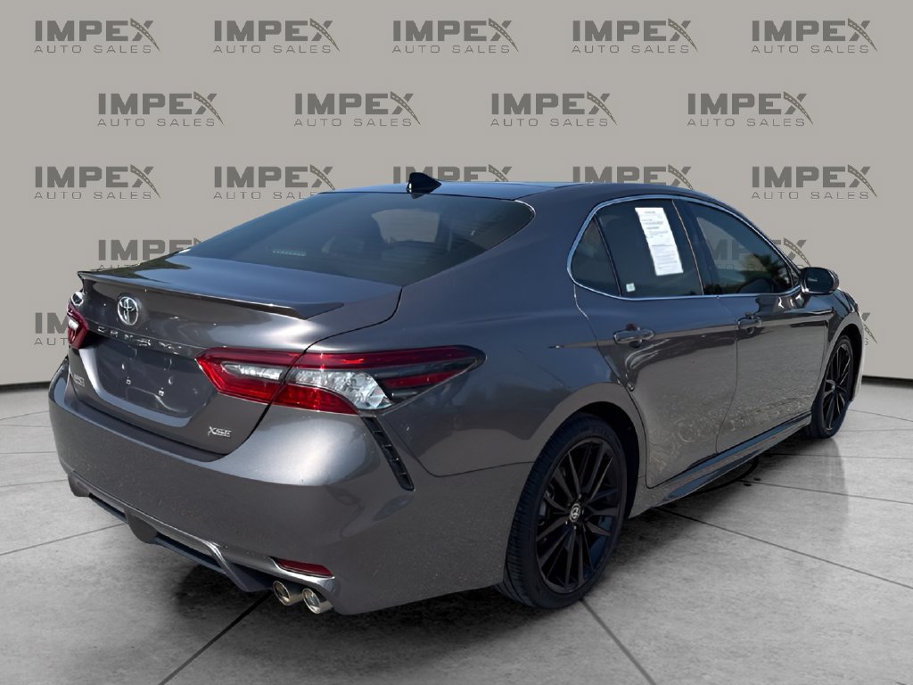 Used 2021 Toyota Camry XSE FWD image 5