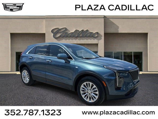 Certified 2024 Cadillac XT4 Luxury w/ Cold Weather Package FWD image 1
