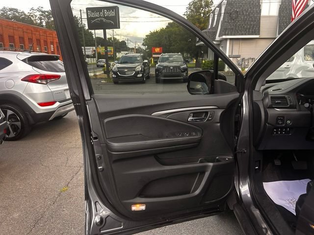 Used 2023 Honda Ridgeline RTL-E image 12