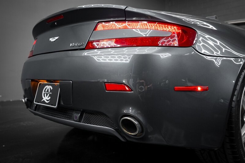 Used 2007 Aston Martin V8 Vantage Roadster image 36