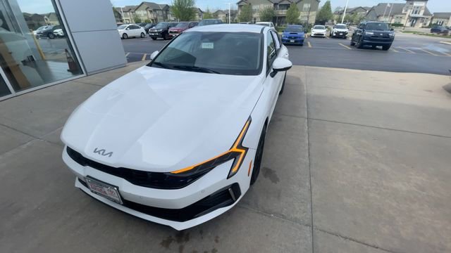 Used 2025 Kia K5 LXS FWD image 5