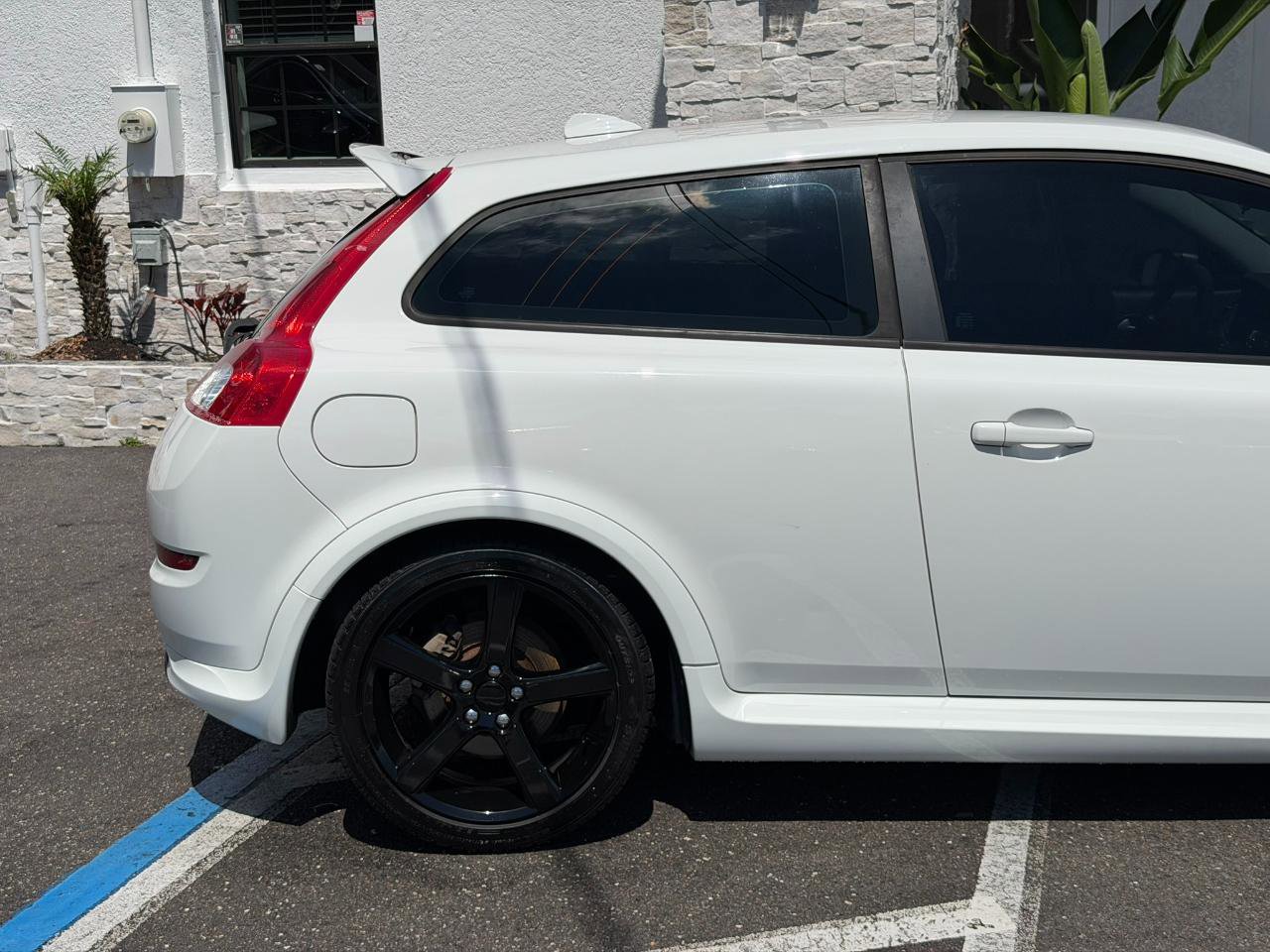 Used 2011 Volvo C30 T5 R-Design FWD image 15