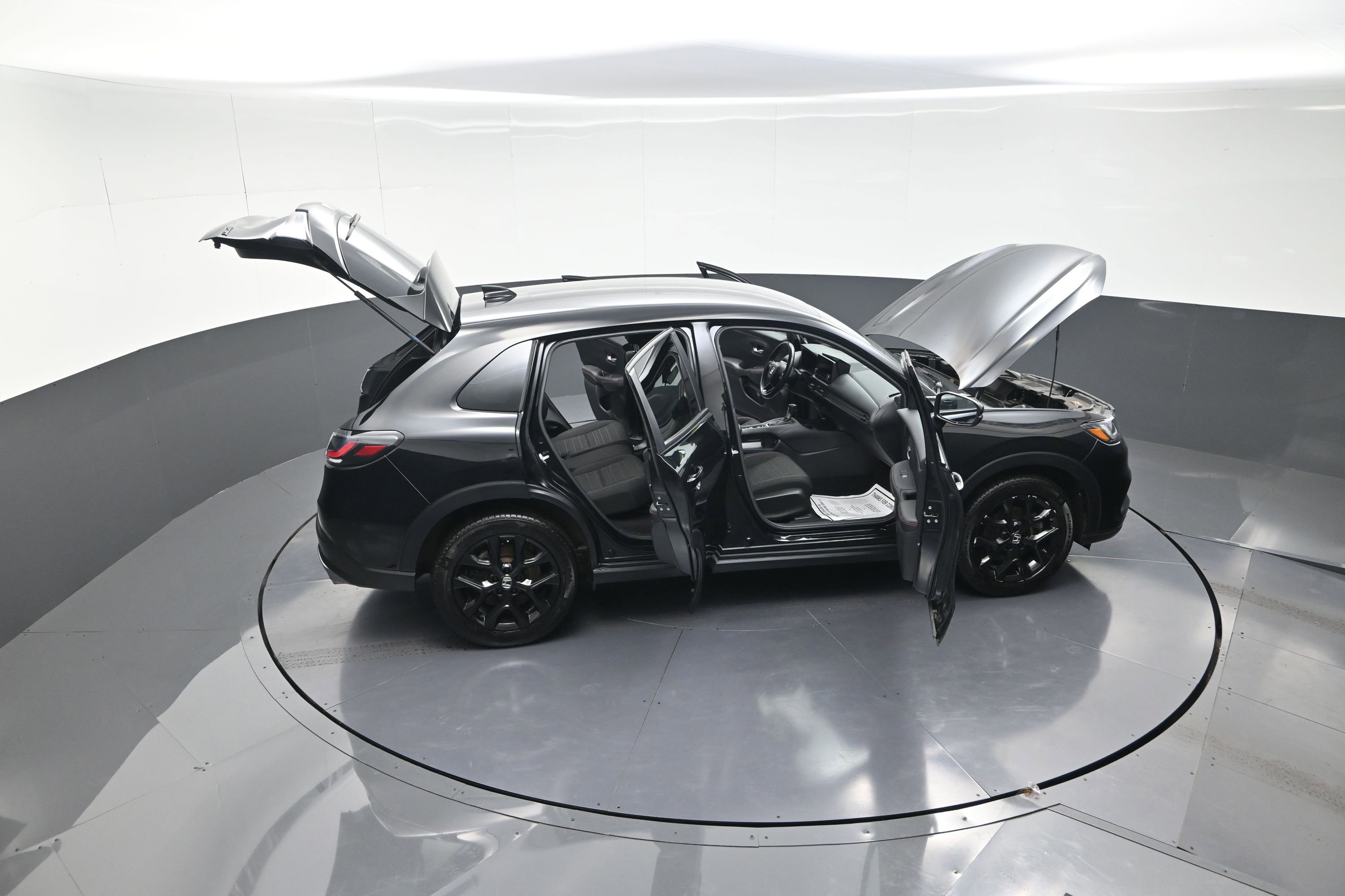 Used 2024 Honda HR-V Sport image 14