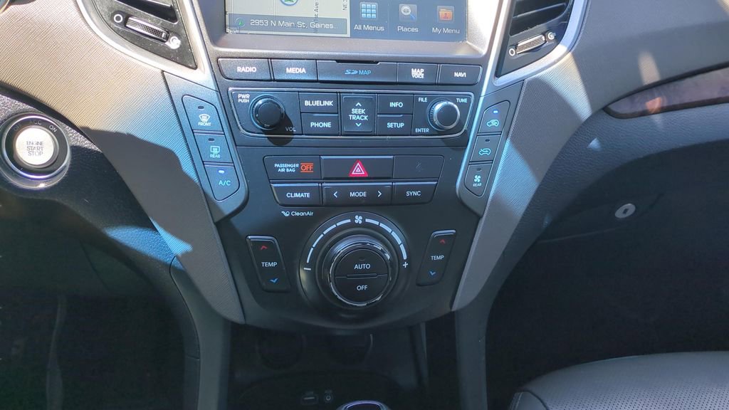 Used 2017 Hyundai Santa Fe AWD image 21