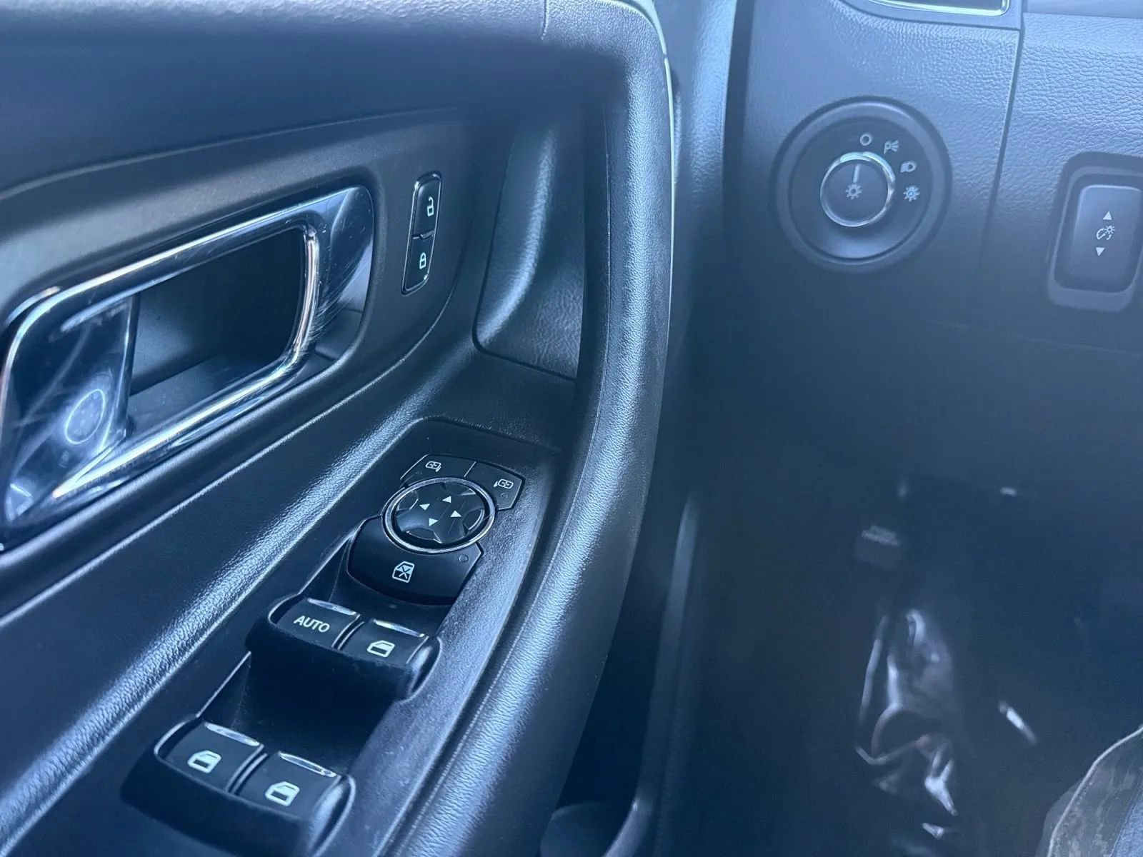 Used 2018 Ford Taurus SEL w/ Equipment Group 201A image 20