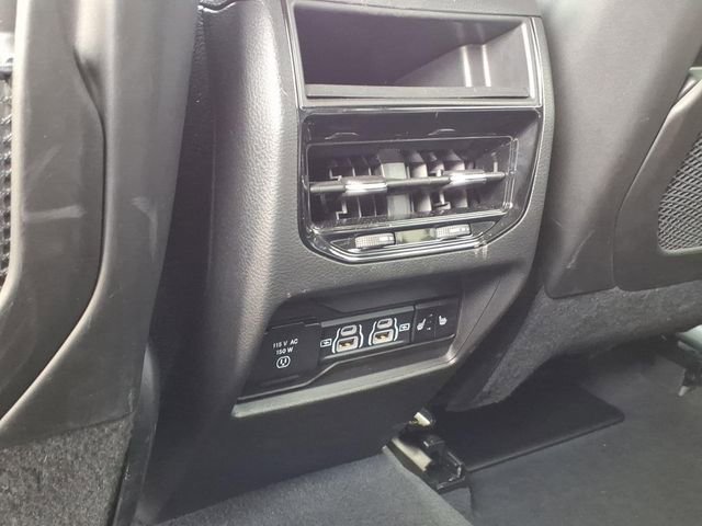 Used 2023 Jeep Grand Cherokee Limited w/ Black Appearance Package image 14