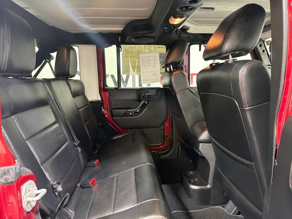 Used 2012 Jeep Wrangler Unlimited Sahara AWD/4WD image 13