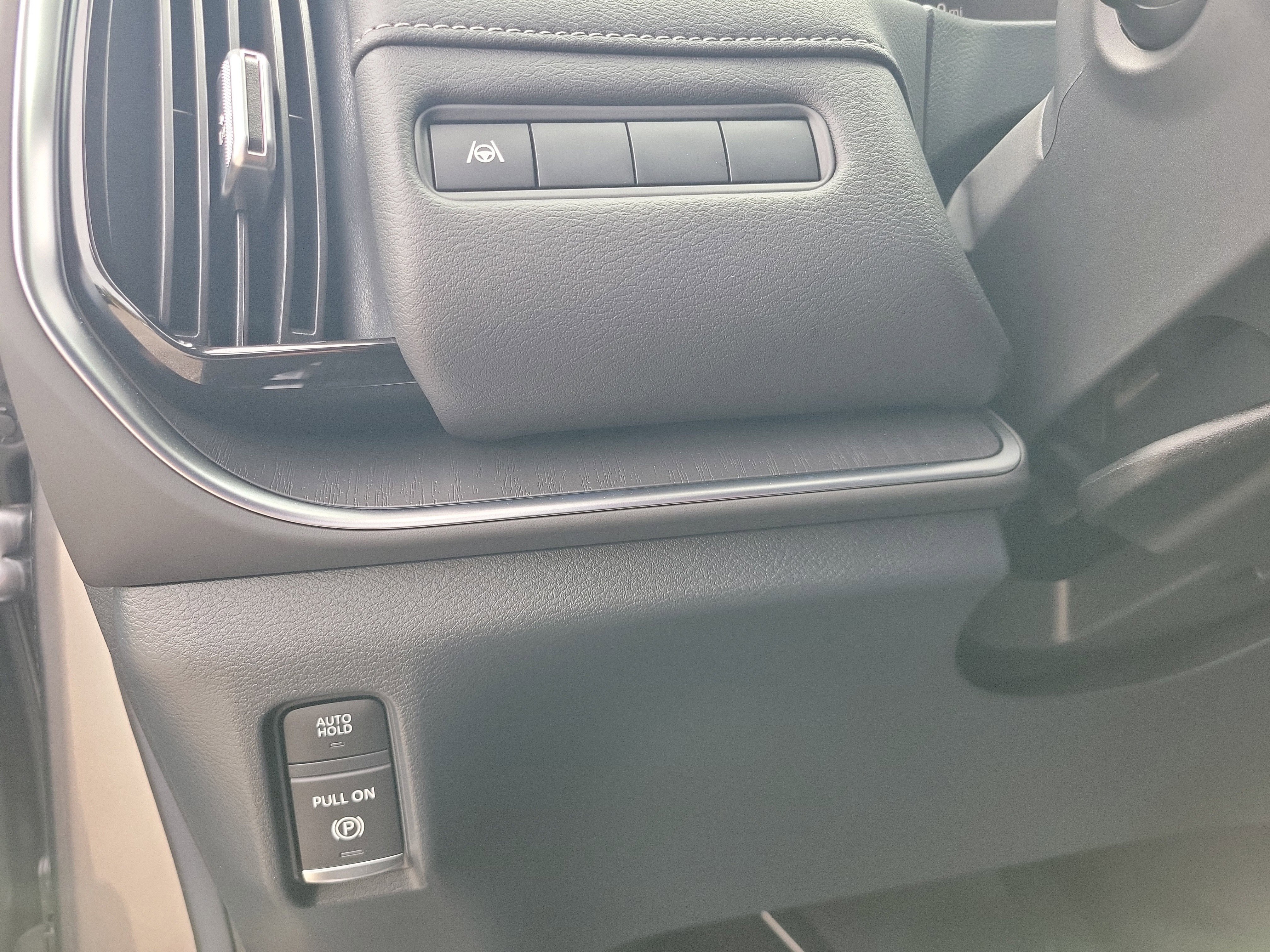 New 2026 Nissan Armada SV image 23