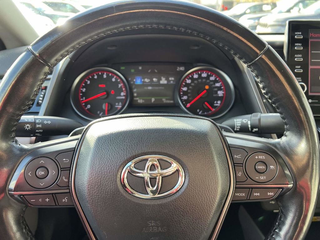 Used 2023 Toyota Camry XSE image 29
