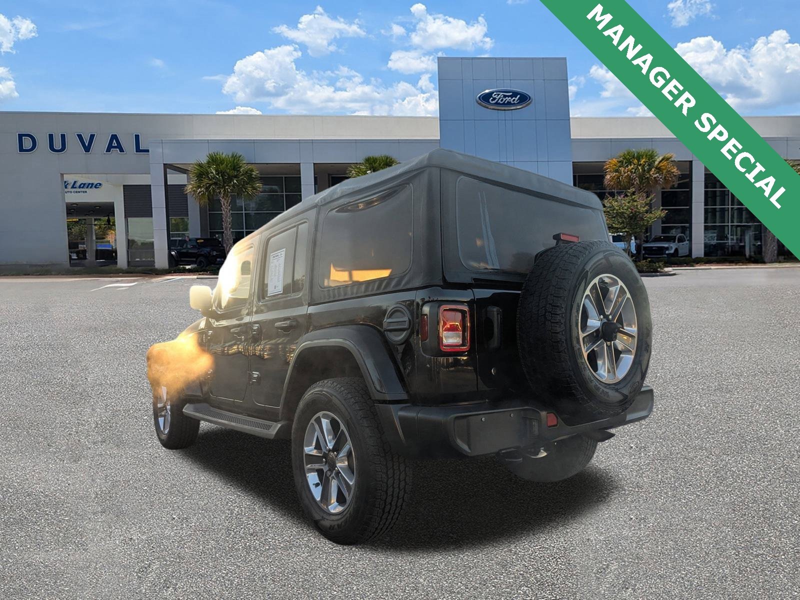 Used 2020 Jeep Wrangler Unlimited Sahara image 6