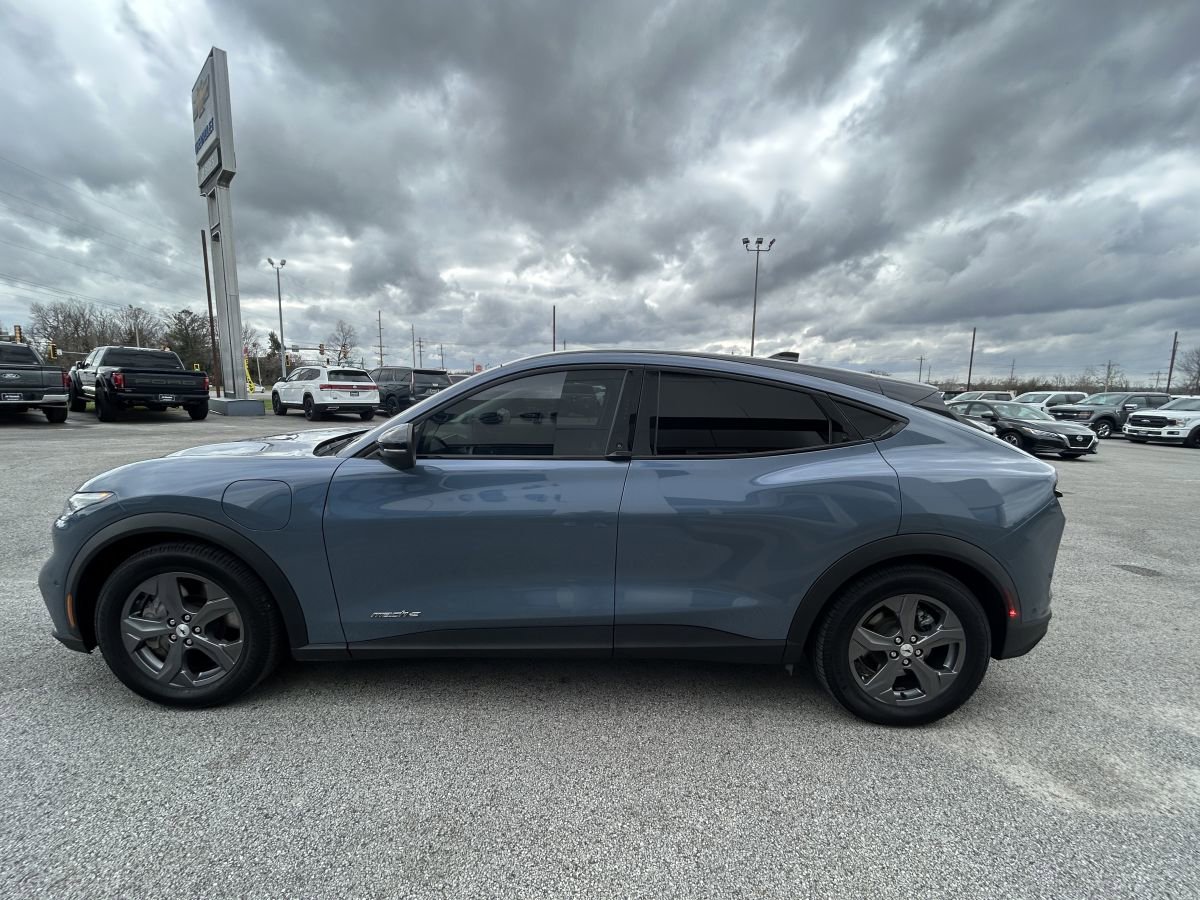 Used 2023 Ford Mustang Mach-E Select image 3