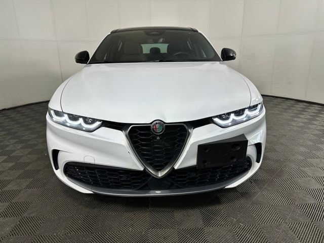 Used 2024 Alfa Romeo Tonale Ti w/ Active Assist Package image 8
