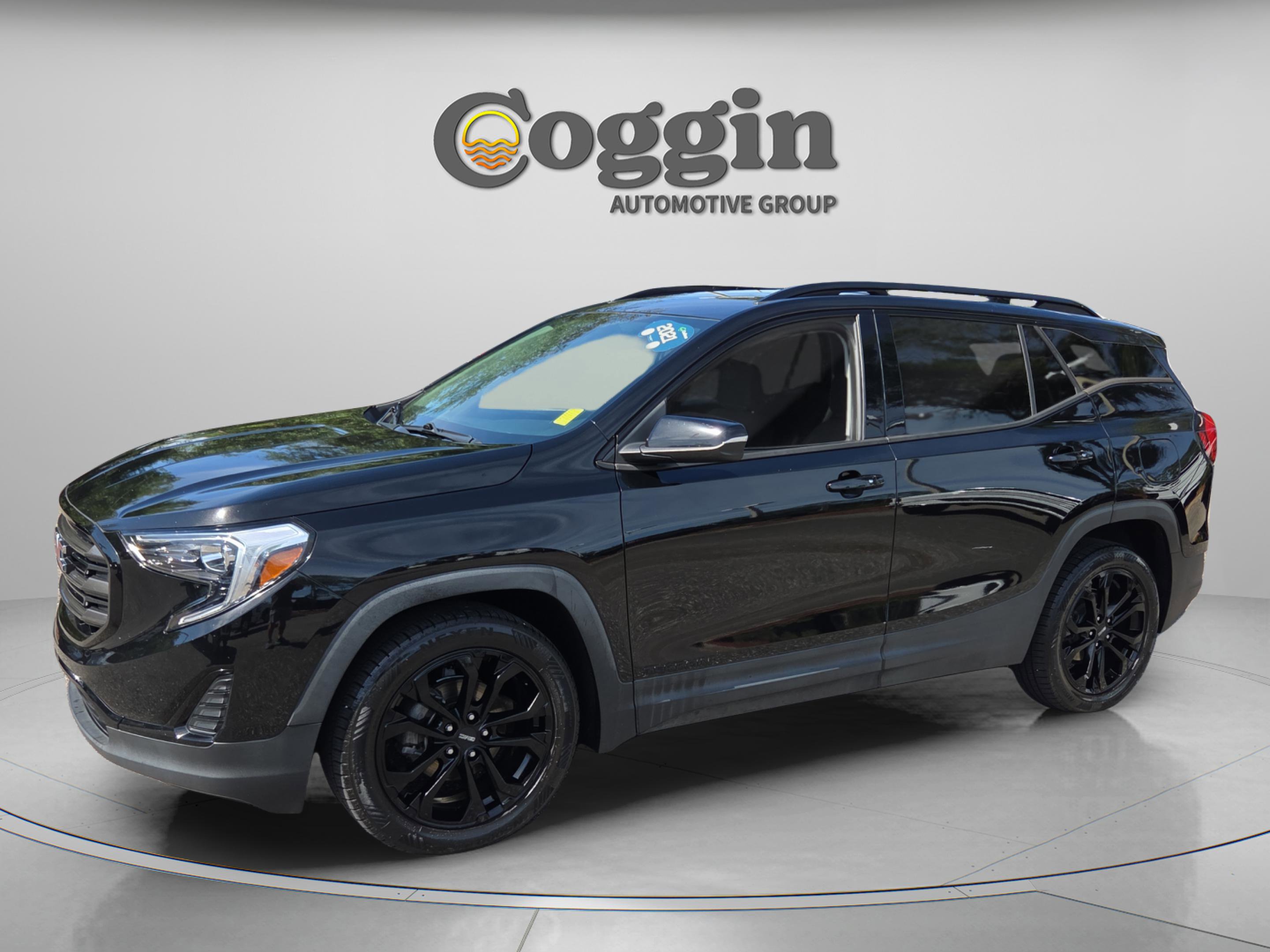 Used 2021 GMC Terrain SLE w/ Driver Convenience Package FWD image 1