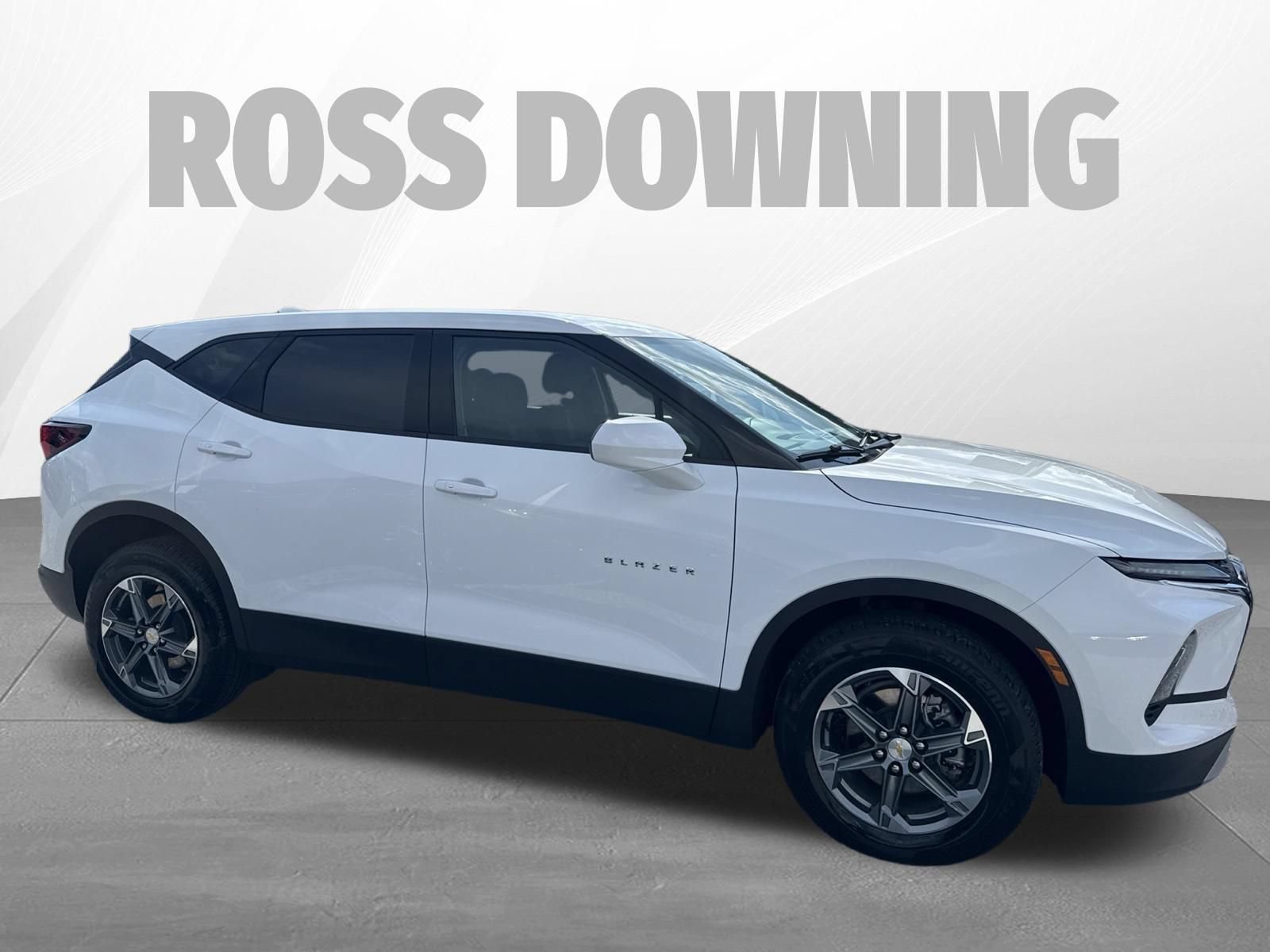 Used 2025 Chevrolet Blazer LT FWD image 7