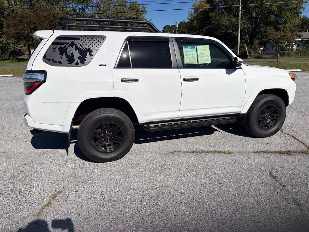 Used 2024 Toyota 4Runner SR5 Premium w/ Moonroof Package AWD/4WD image 12