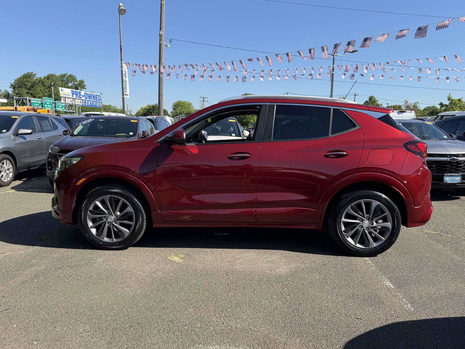 Used 2023 Buick Encore GX Select w/ Sport Touring Package AWD/4WD image 3