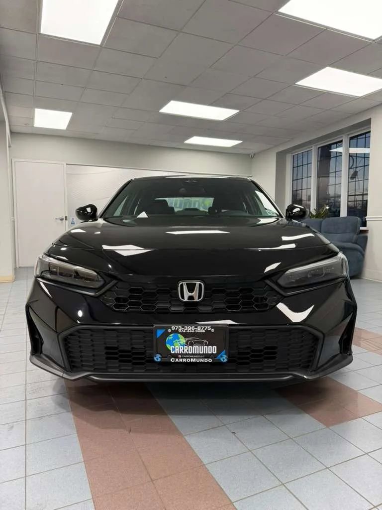 Used 2025 Honda Civic Sport image 2