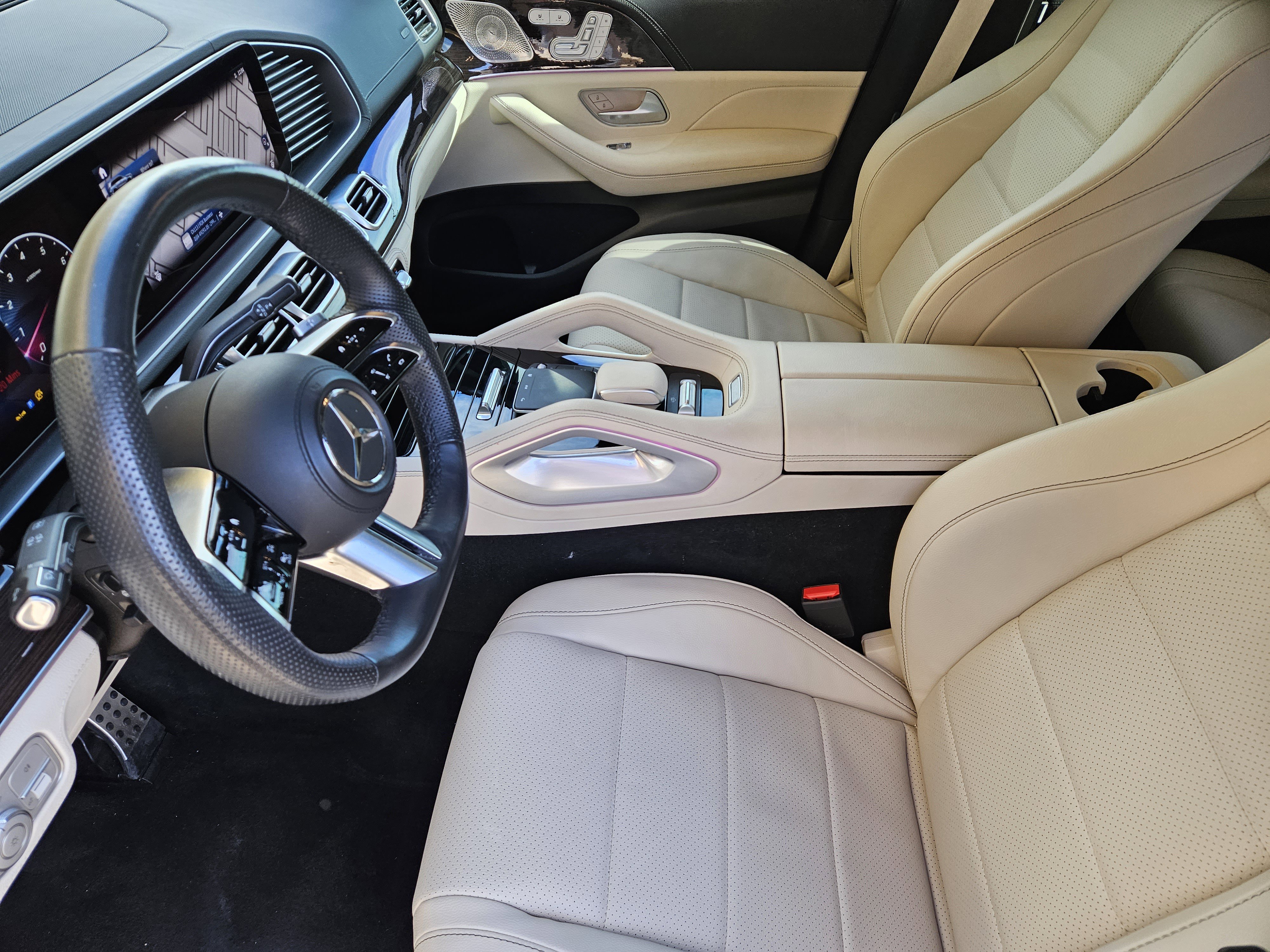 Used 2024 Mercedes-Benz GLS 450 4MATIC image 14