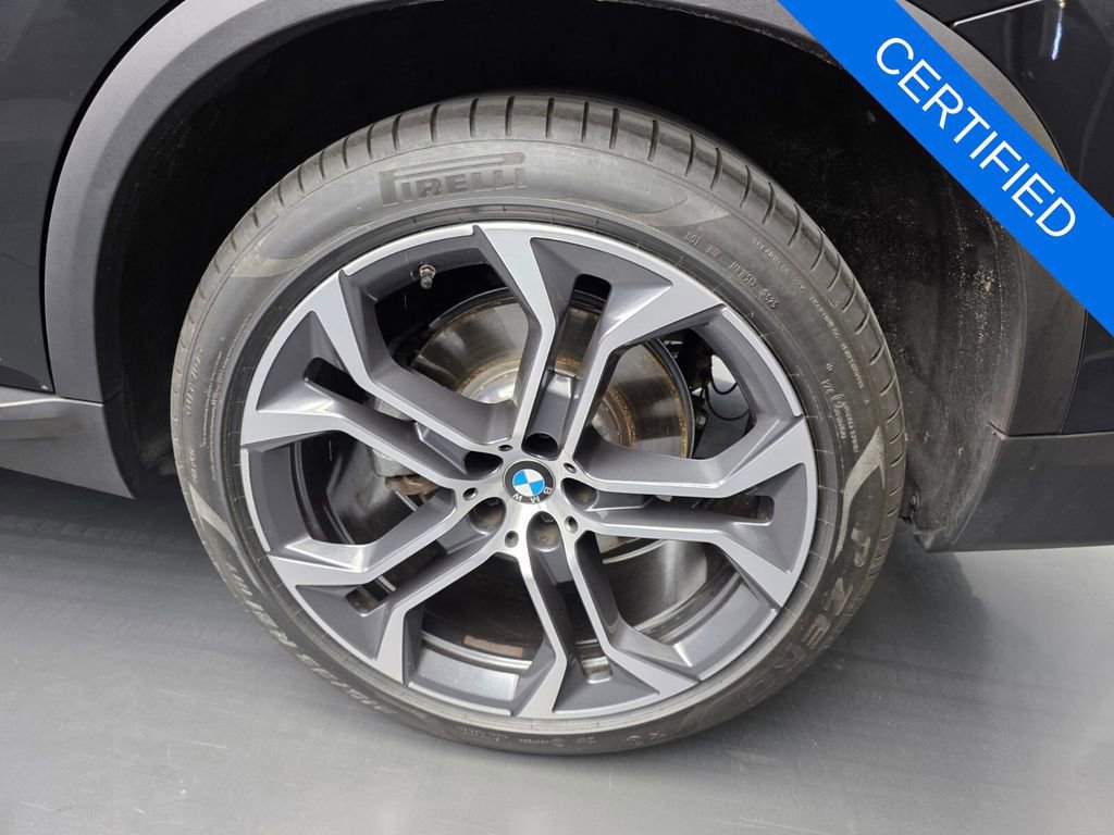 Certified 2024 BMW X5 sDrive40i w/ Premium Package RWD image 16