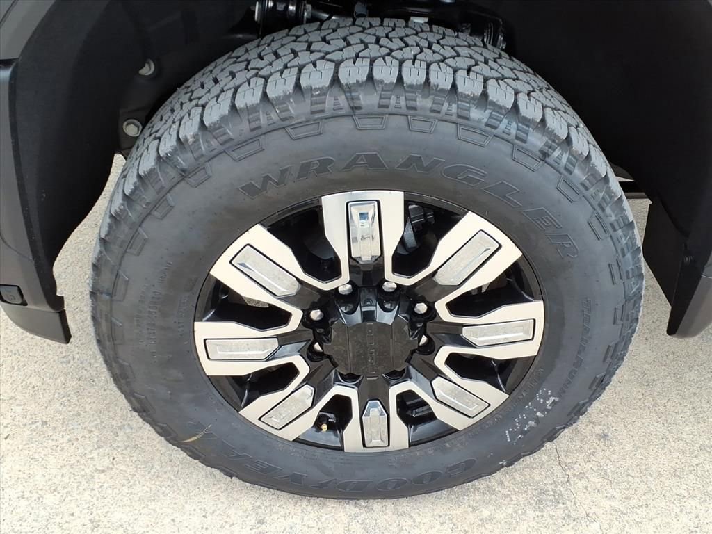 New 2026 GMC Sierra 2500 Denali w/ Denali Reserve Package image 9