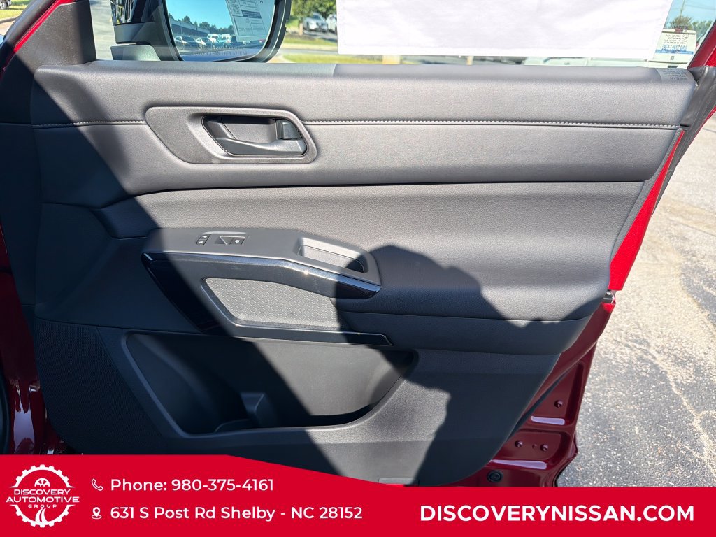 New 2026 Nissan Pathfinder SV w/ SV Premium Package FWD image 37