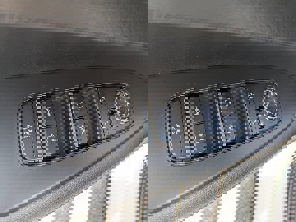 Used 2024 Kia Forte GT-Line image 14