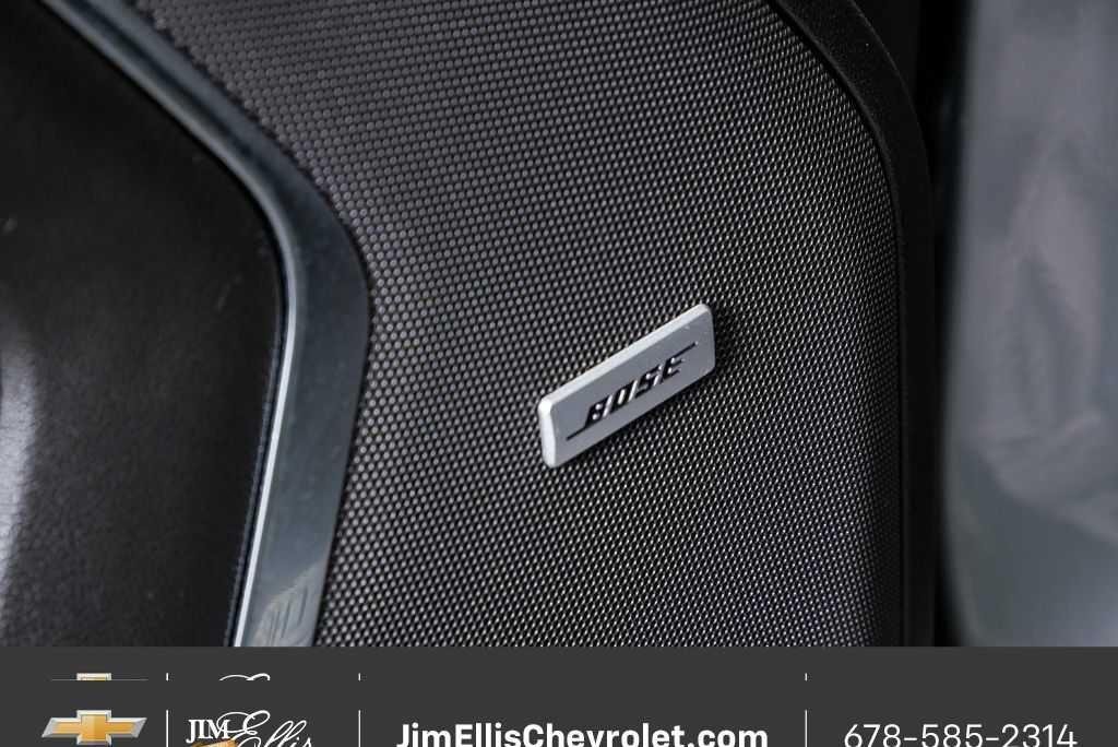 Certified 2024 Chevrolet Suburban LT RWD image 8