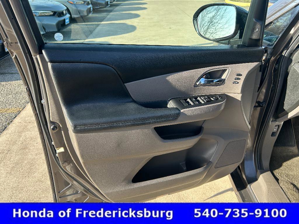 Used 2014 Honda Odyssey Touring image 10