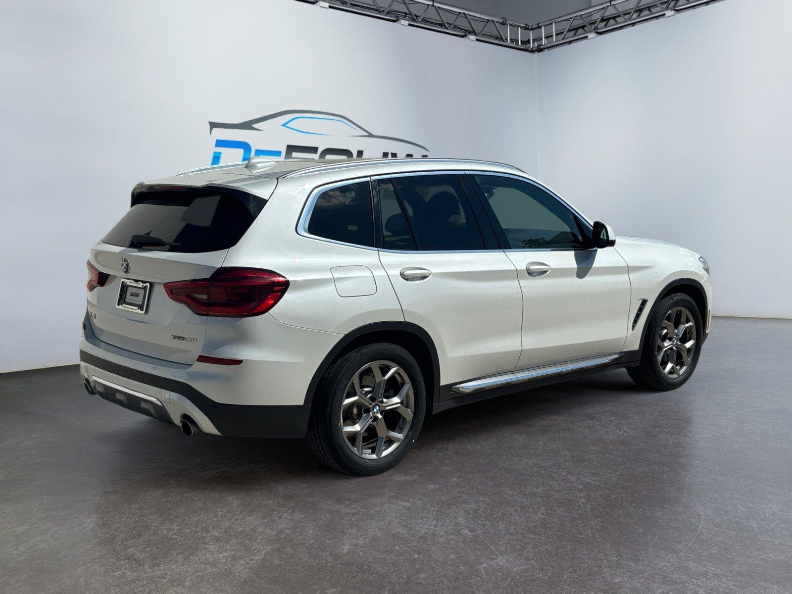 Used 2020 BMW X3 xDrive30i w/ Premium Package AWD/4WD image 3