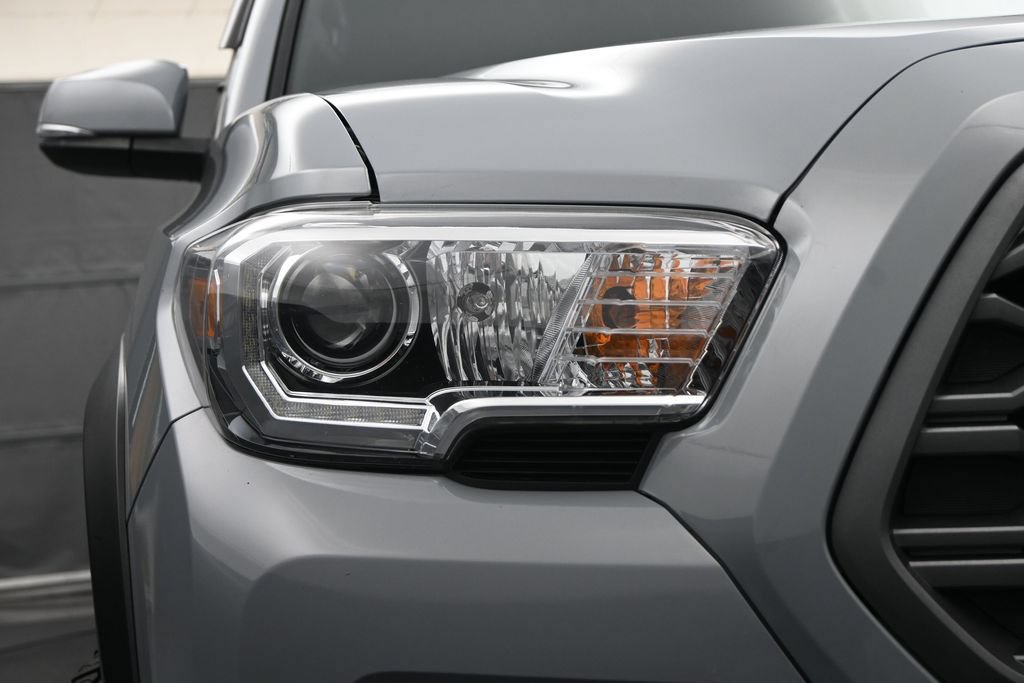 Used 2021 Toyota Tacoma 4x4 Double Cab image 5