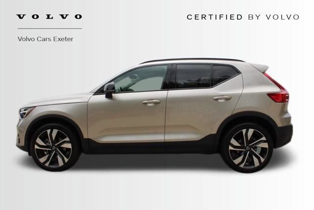 Certified 2023 Volvo XC40 B5 Ultimate w/ Climate Package AWD/4WD image 4