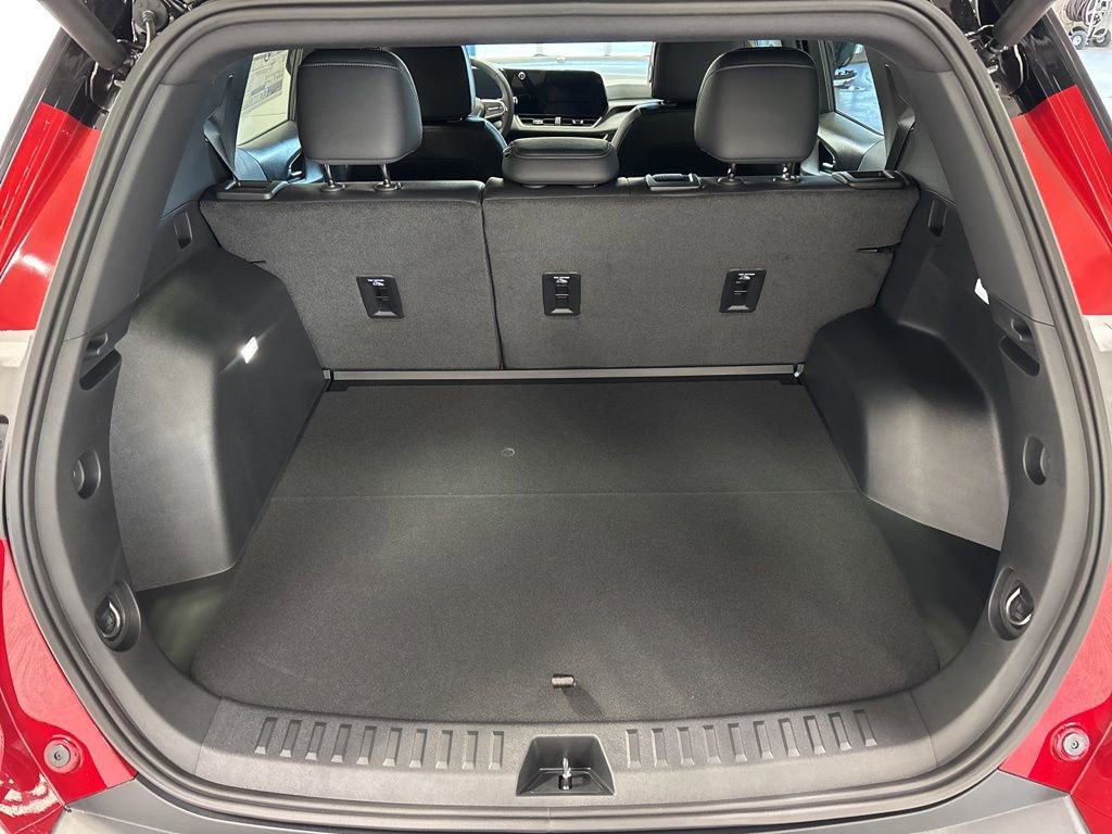 New 2026 Chevrolet Equinox LT w/ Convenience Package II image 17