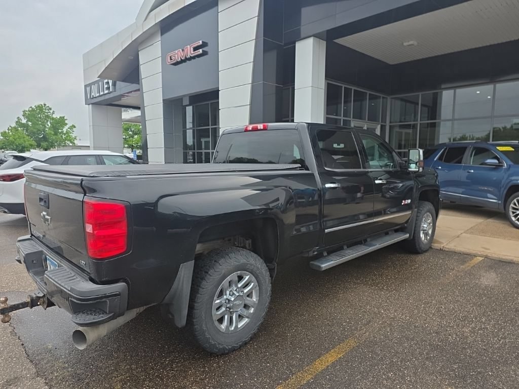Used 2019 Chevrolet Silverado 3500 LTZ w/ Duramax Plus Package AWD/4WD image 10