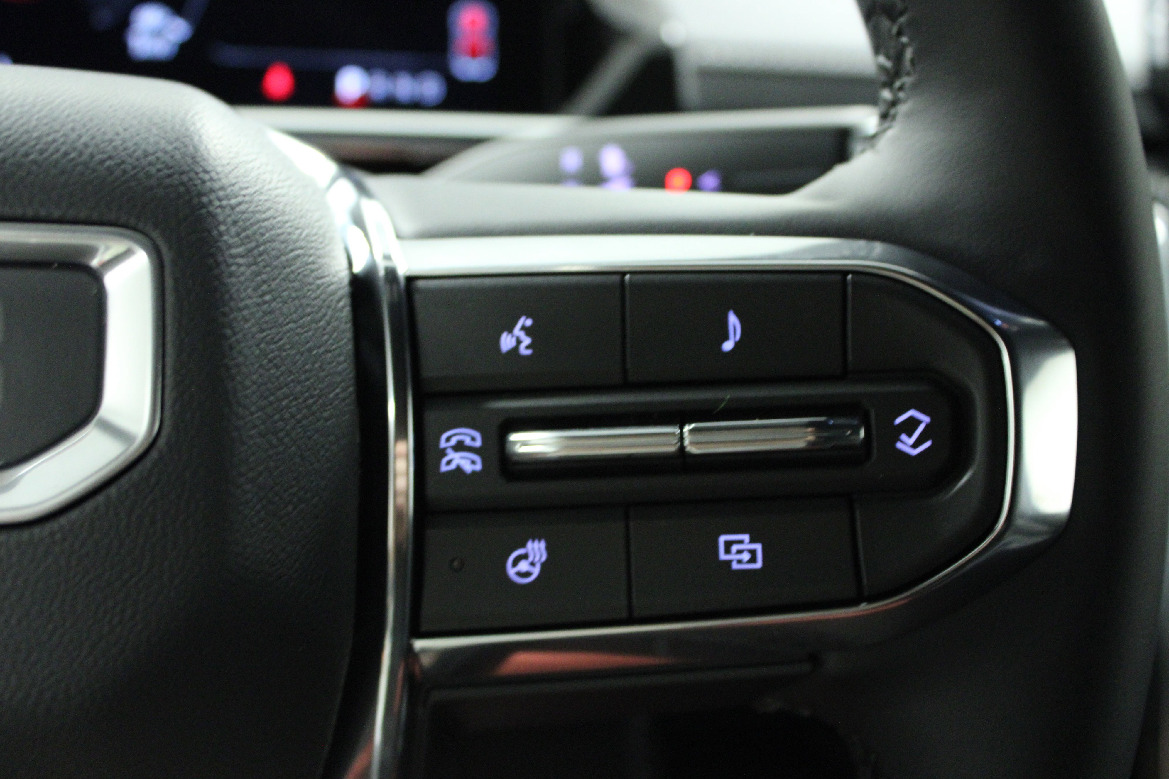 New 2026 GMC Sierra EV Elevation w/ Premium Package image 21