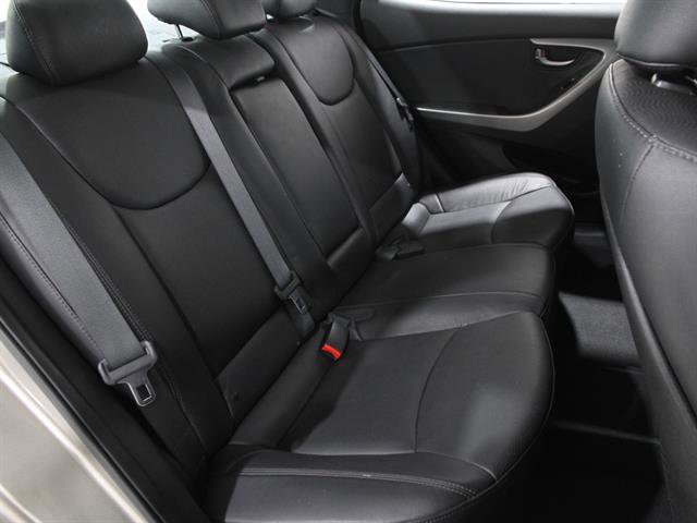 Used 2013 Hyundai Elantra Limited w/ Technology Pkg image 18