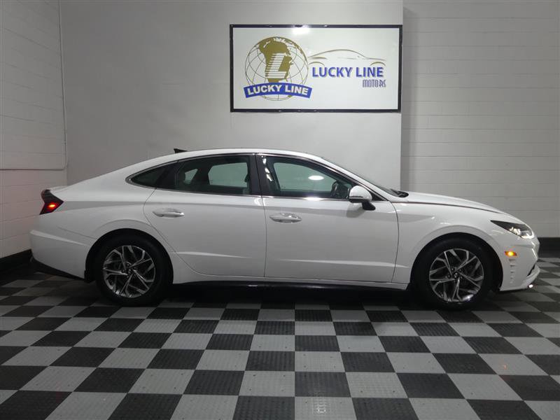 Used 2022 Hyundai Sonata SEL w/ Convenience Package FWD image 6