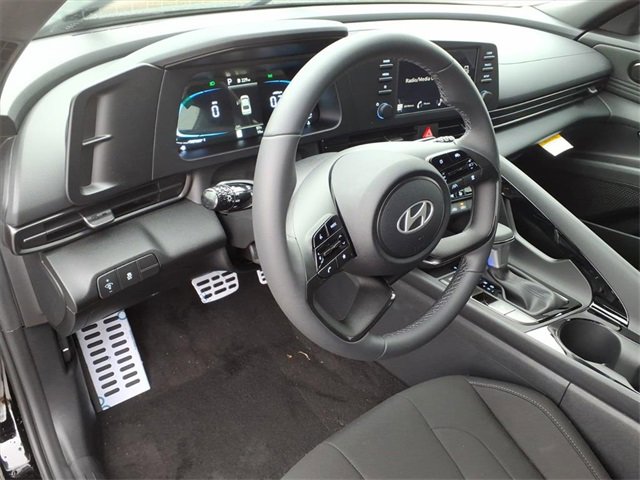 New 2026 Hyundai Elantra SEL Sport w/ Cargo Package image 9
