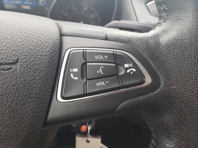 Used 2017 Ford Focus SE w/ Cold Weather Package FWD image 24