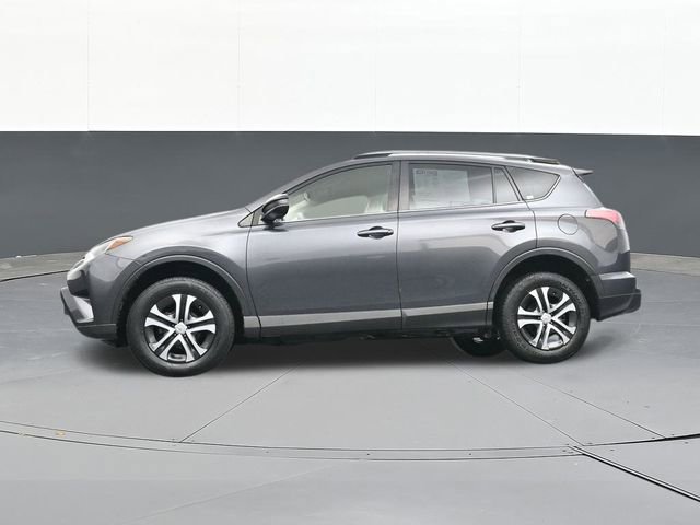 Used 2017 Toyota RAV4 LE image 57