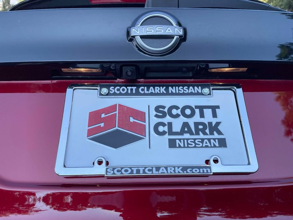 Used 2025 Nissan Kicks SV FWD image 13