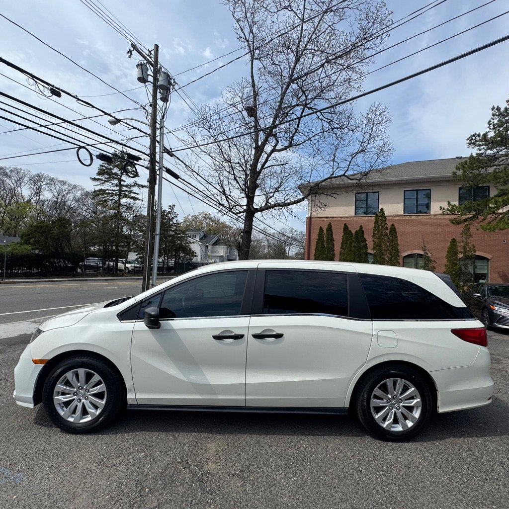 Used 2019 Honda Odyssey LX image 2