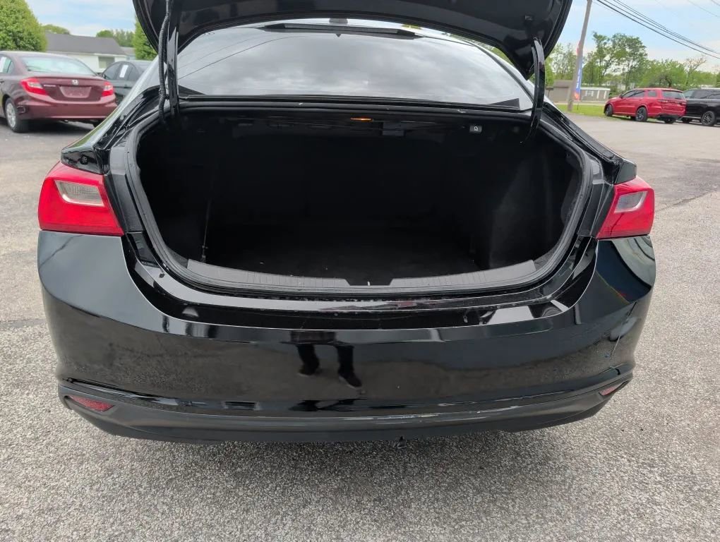 Used 2019 Chevrolet Malibu LS FWD image 13